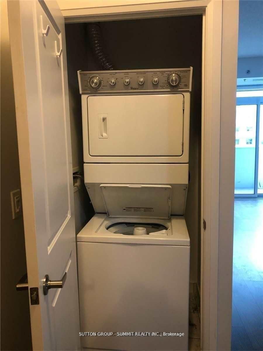 55 Speers Road, Unit 209 - Photo 11