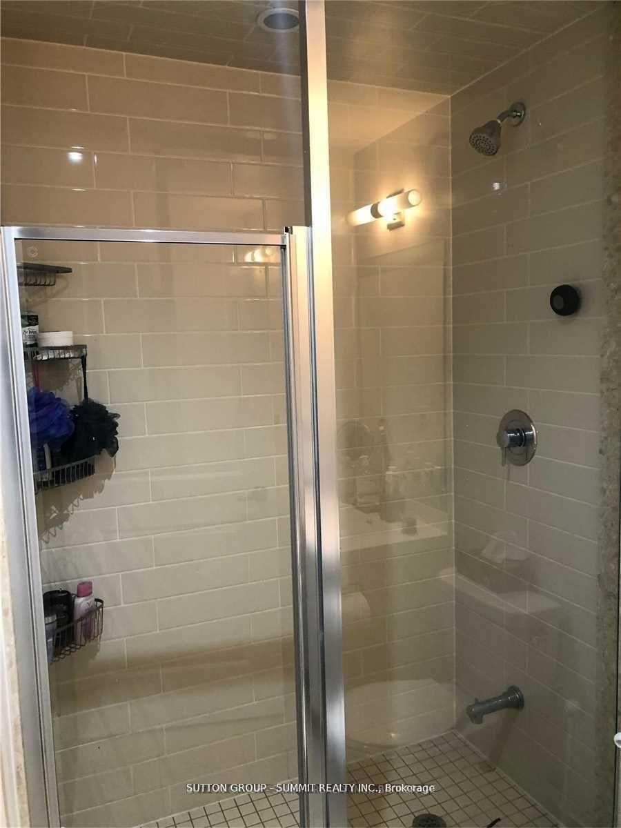 55 Speers Road, Unit 209 - Photo 8