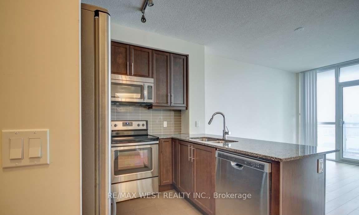 3975 Grand Park Drive, Unit 601 - Photo 10
