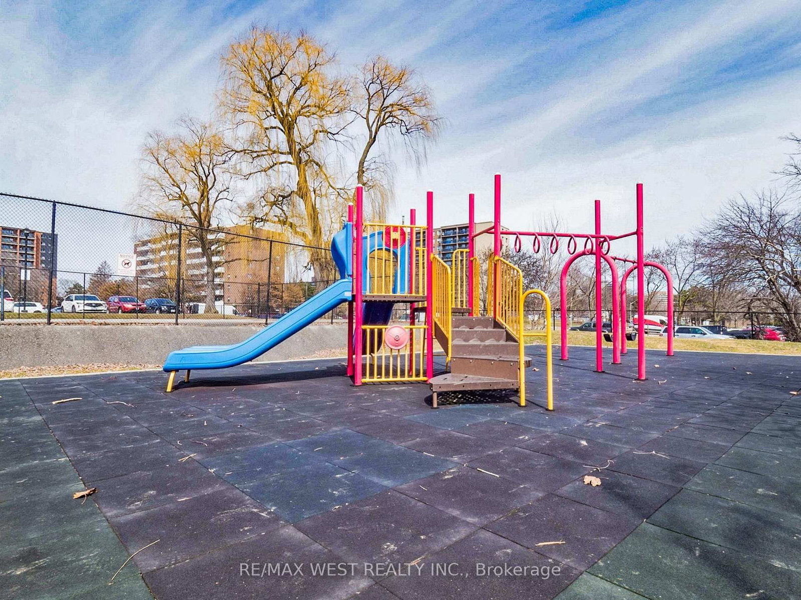 1660 Bloor Street, Unit 310 - Photo 18