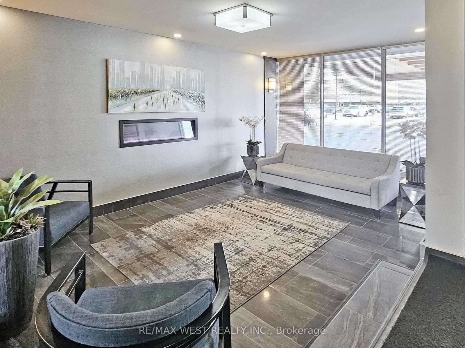 1660 Bloor Street, Unit 310 - Photo 3