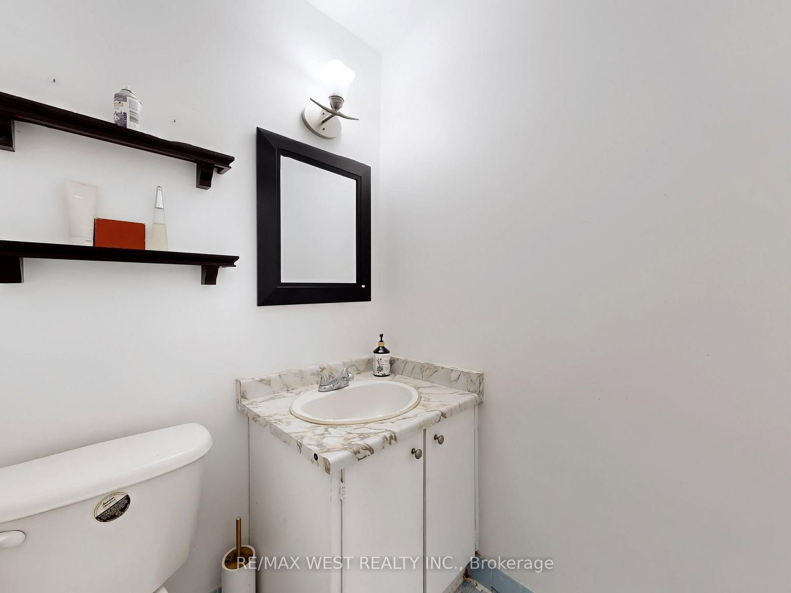 1660 Bloor Street, Unit 310 - Photo 8