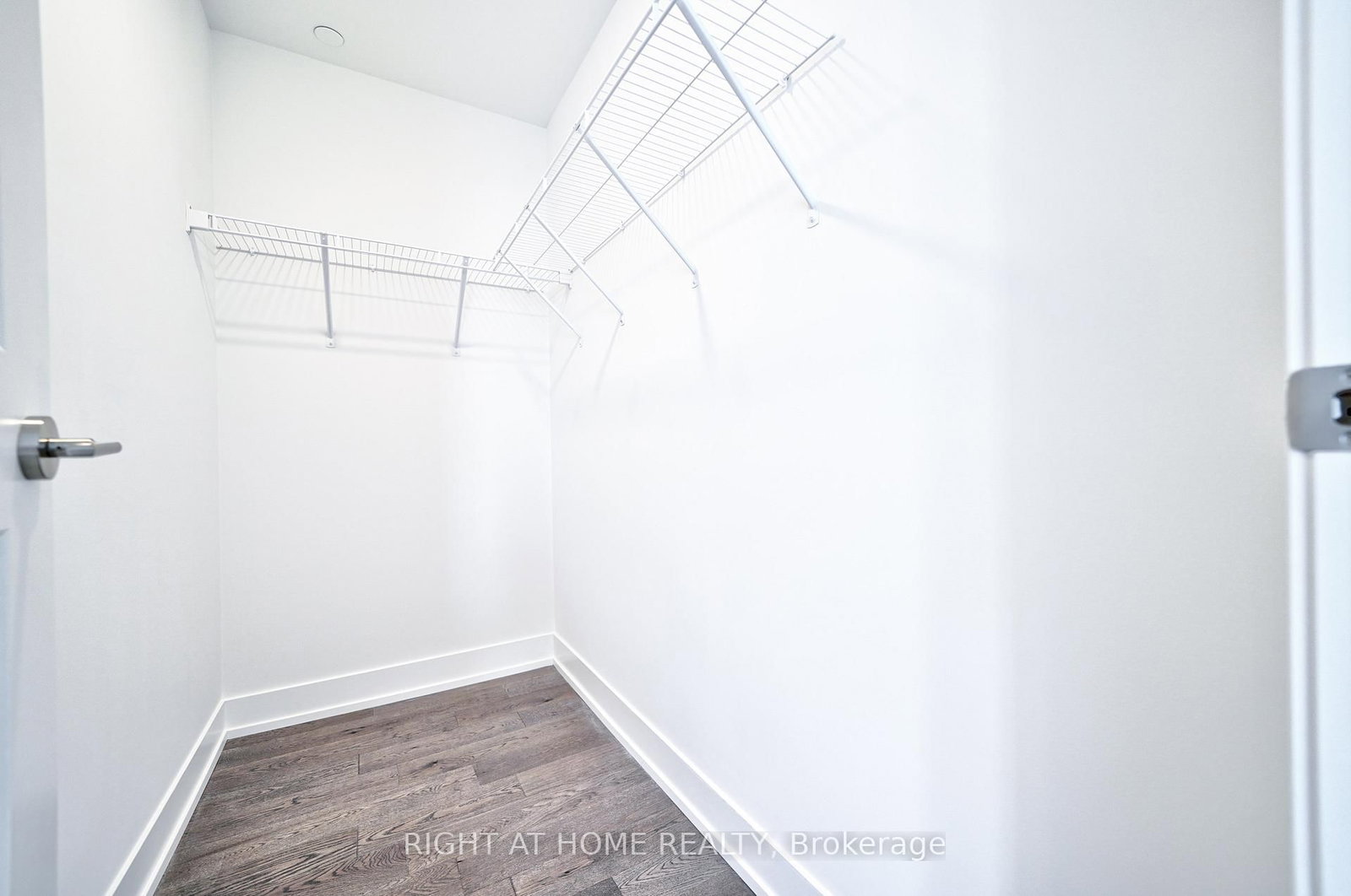 1063 Douglas Mccurdy Comm Circle - Photo 15