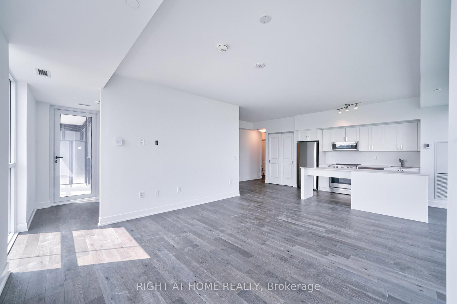 1063 Douglas Mccurdy Comm Circle - Photo 8