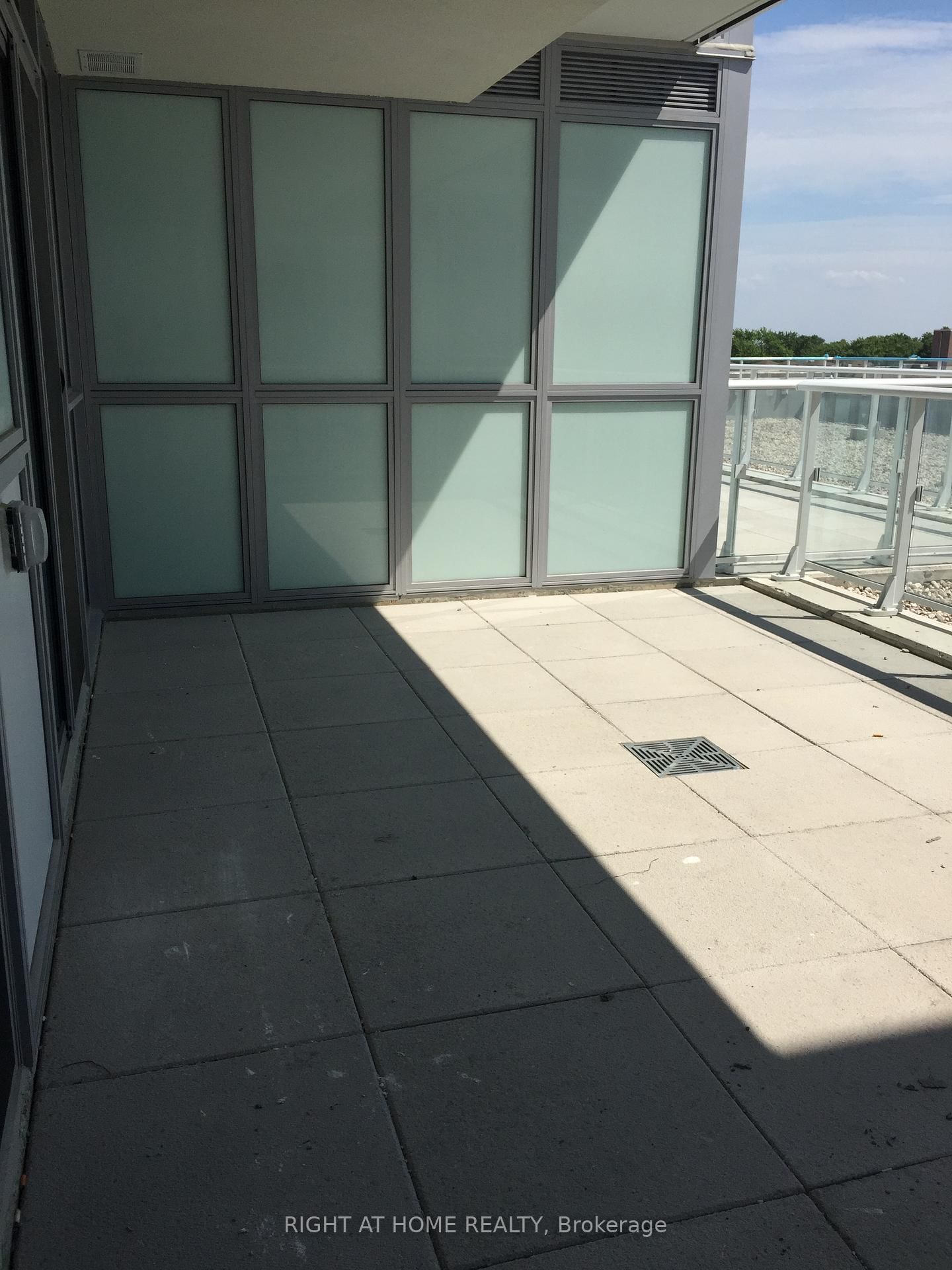 55 Speers Road, Unit 410 - Photo 20