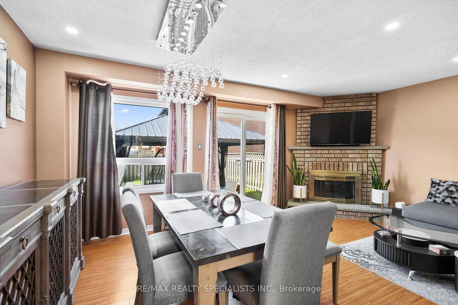 121 Tulip Drive - Photo 11