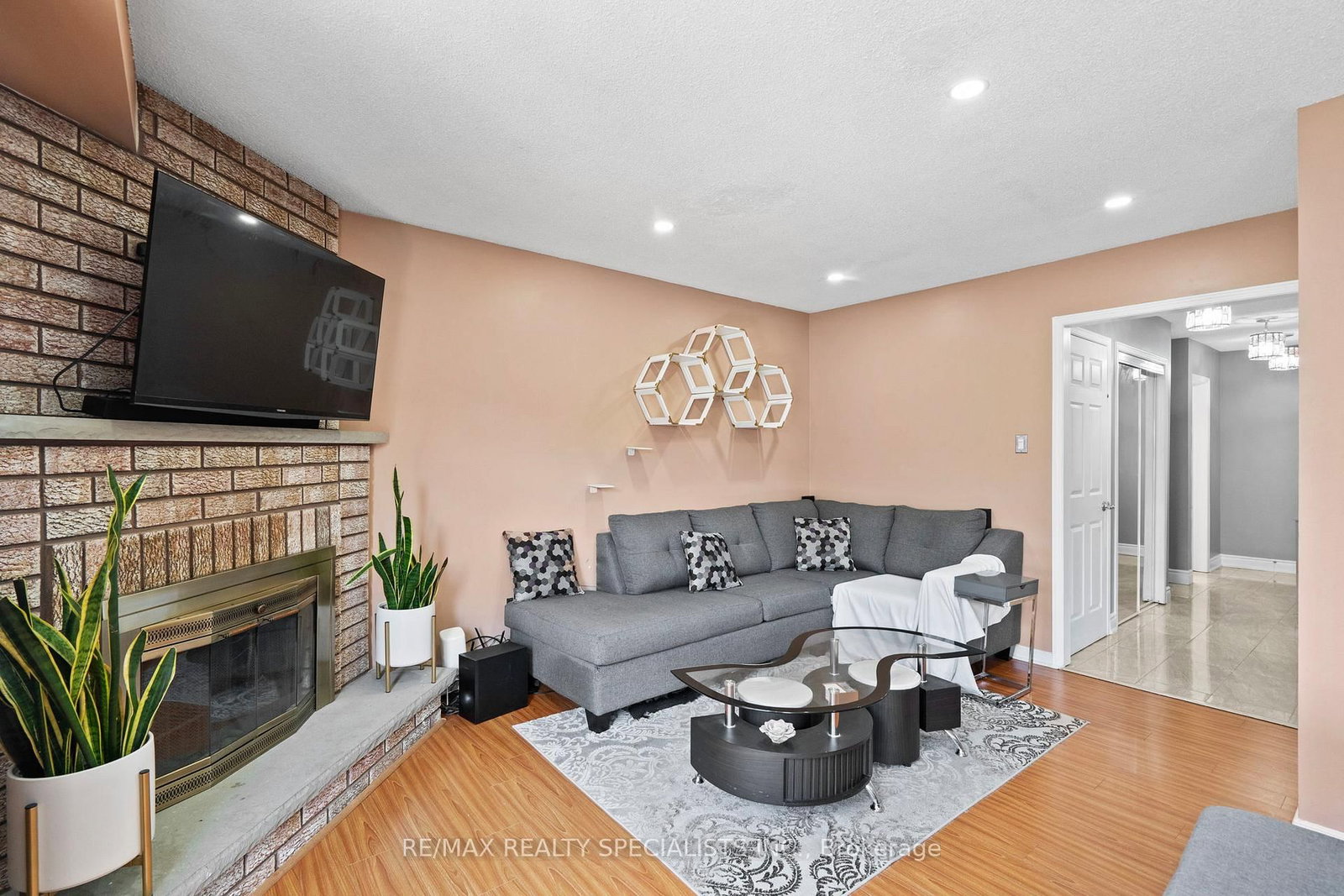 121 Tulip Drive - Photo 14