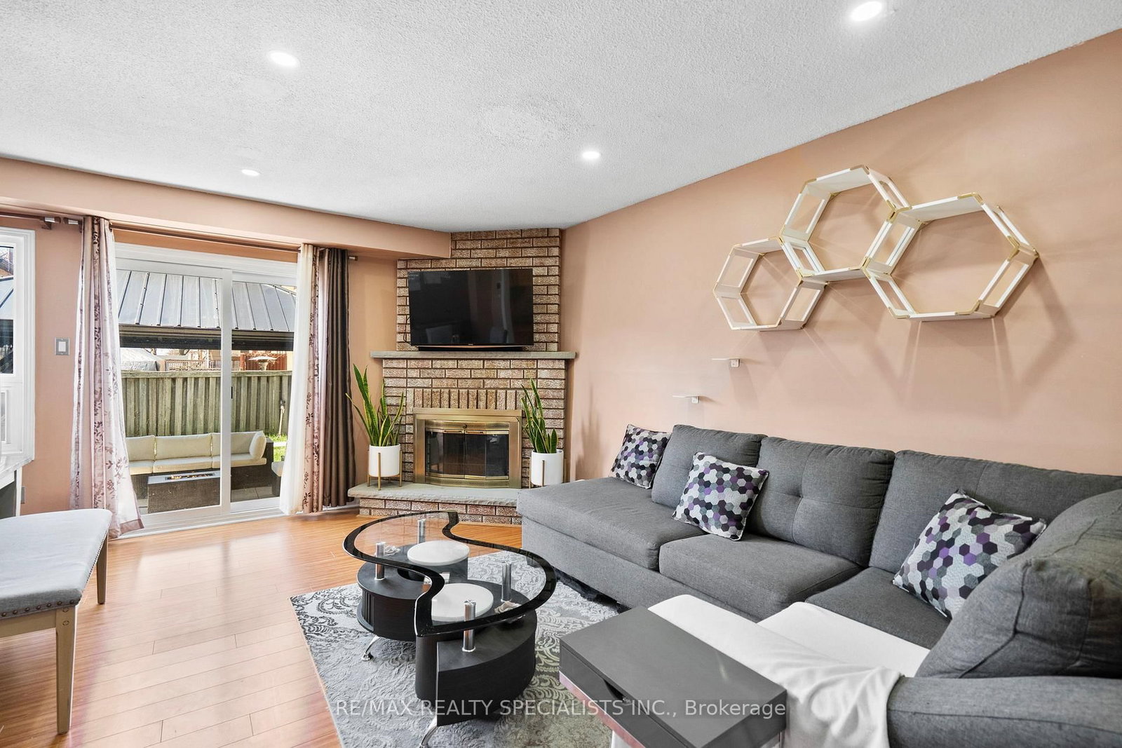 121 Tulip Drive - Photo 15