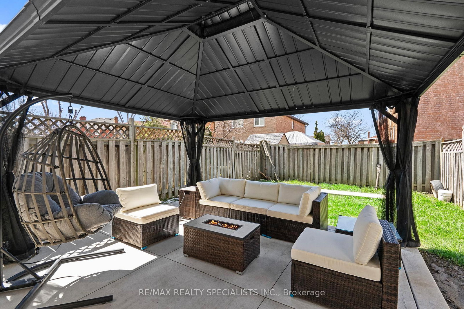 121 Tulip Drive - Photo 44