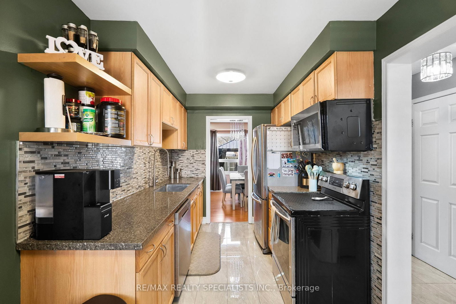 121 Tulip Drive - Photo 6
