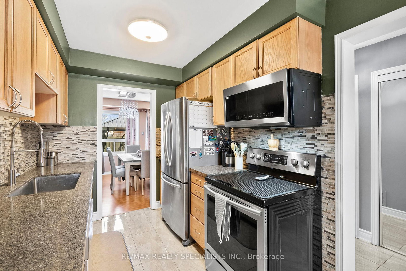 121 Tulip Drive - Photo 8