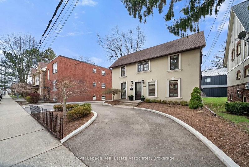 36 Mississauga Rd N, Mississauga, Ontario