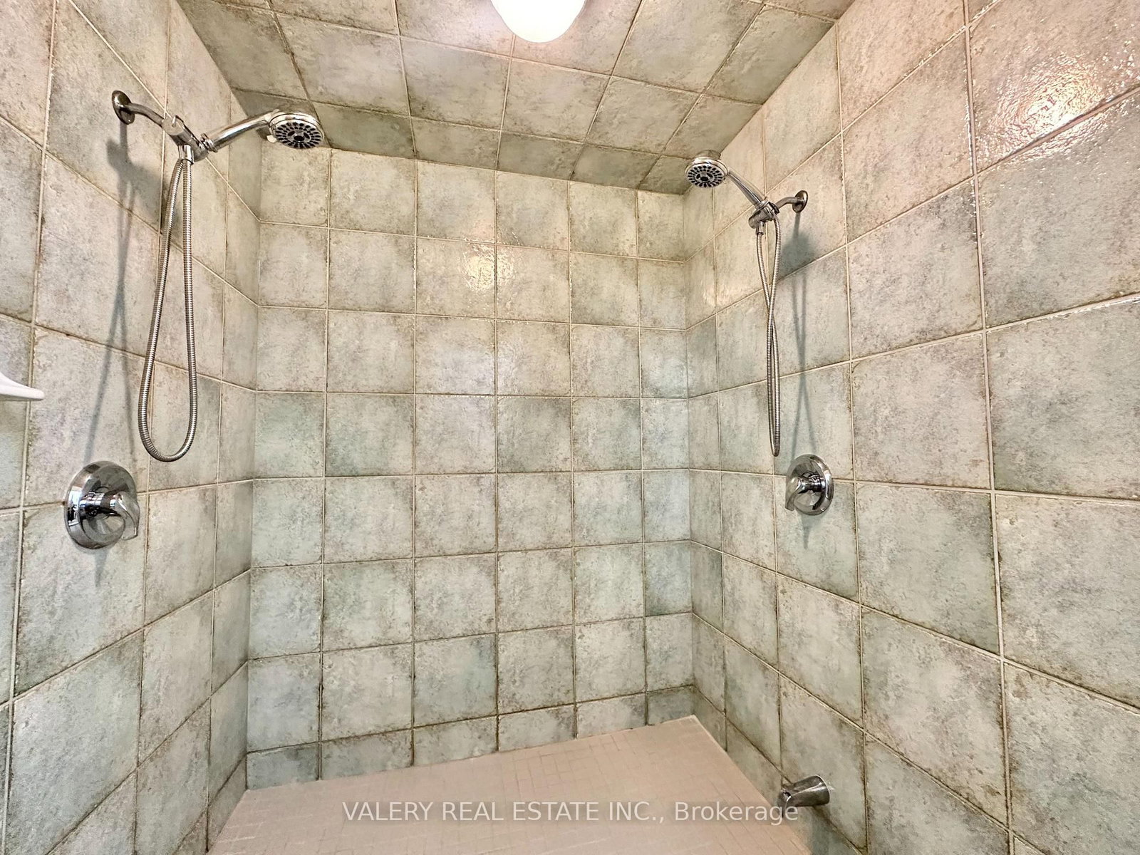 13 Classic Drive N, Unit - - Photo 18