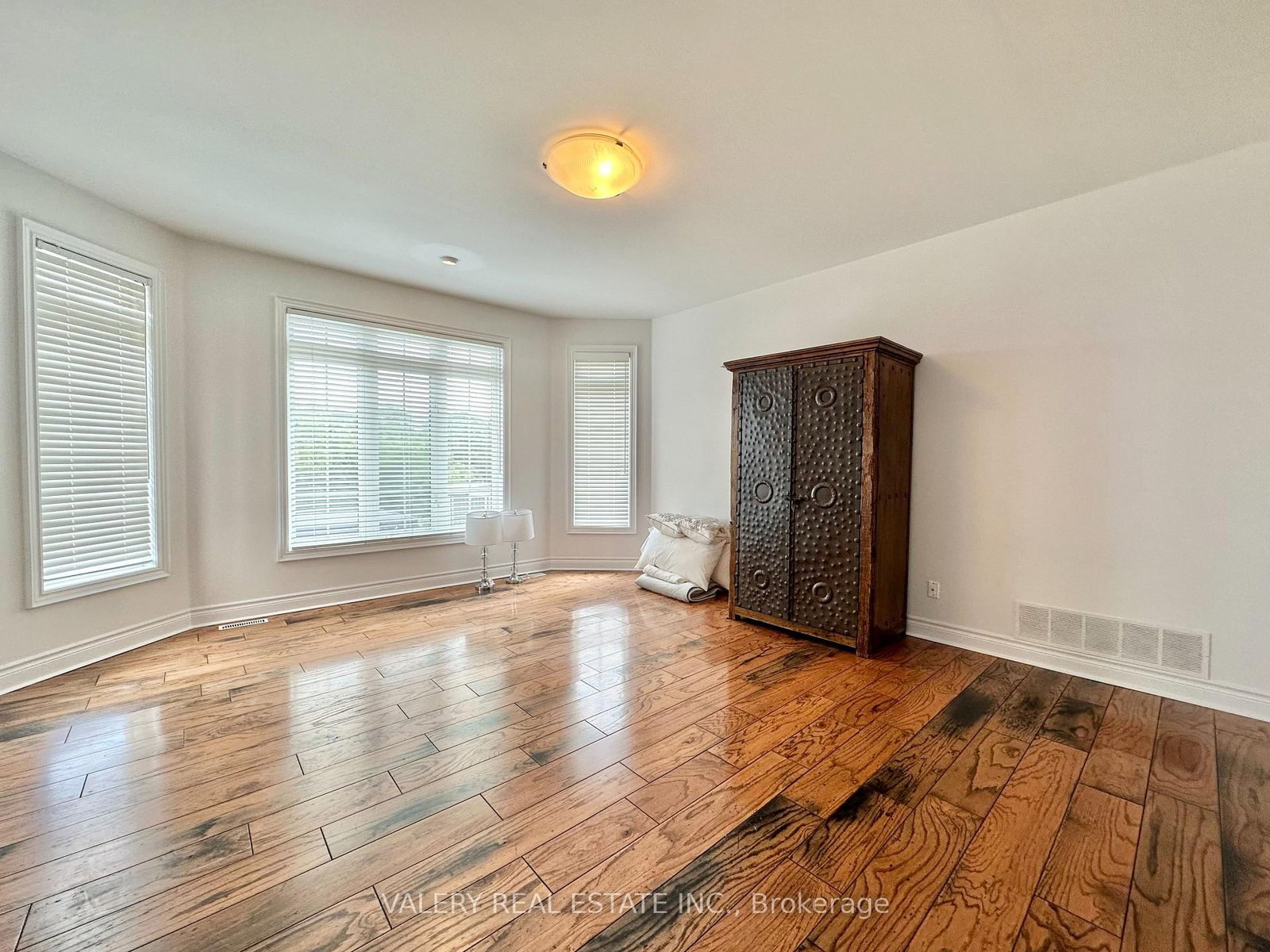 13 Classic Drive N, Unit - - Photo 27