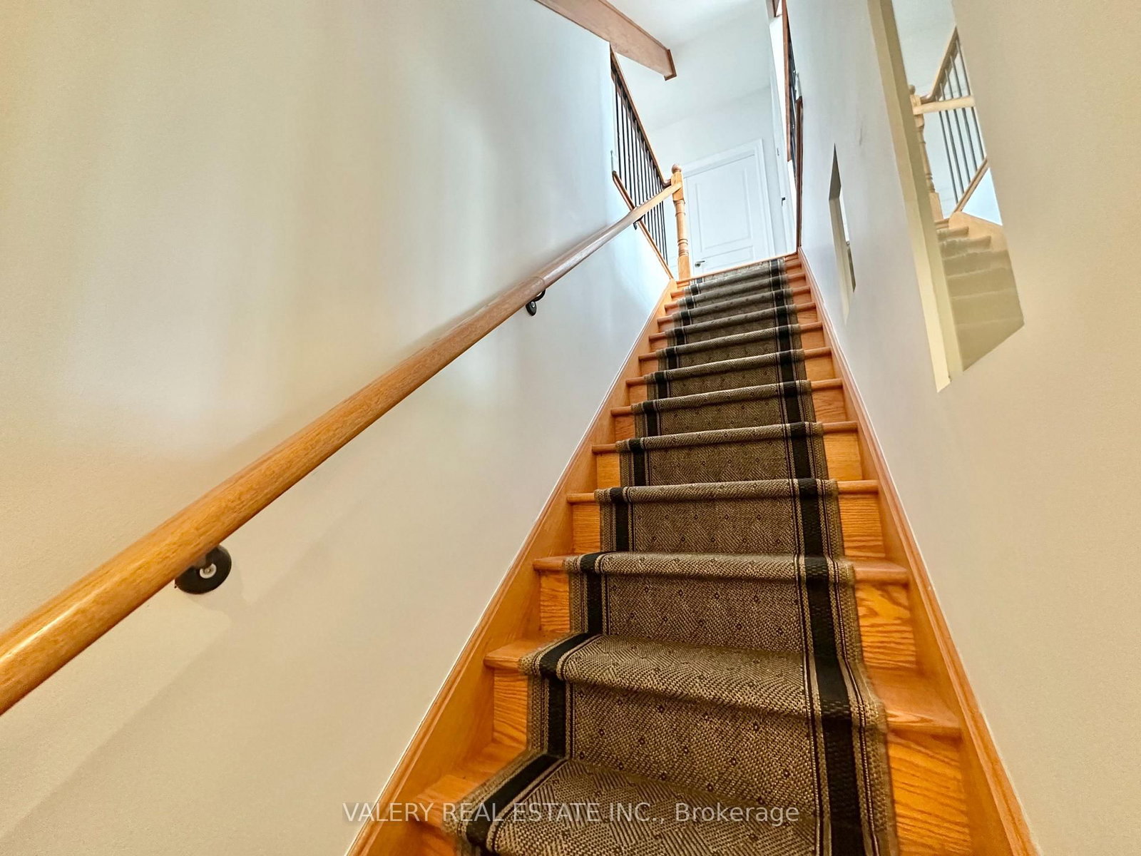 13 Classic Drive N, Unit - - Photo 28