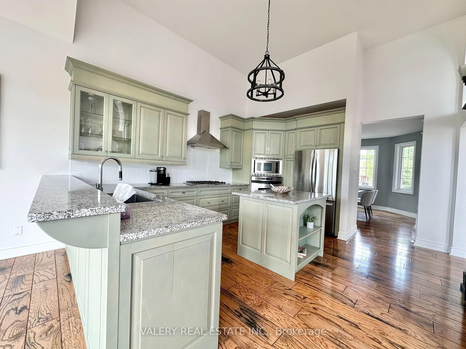 13 Classic Drive N, Unit - - Photo 37