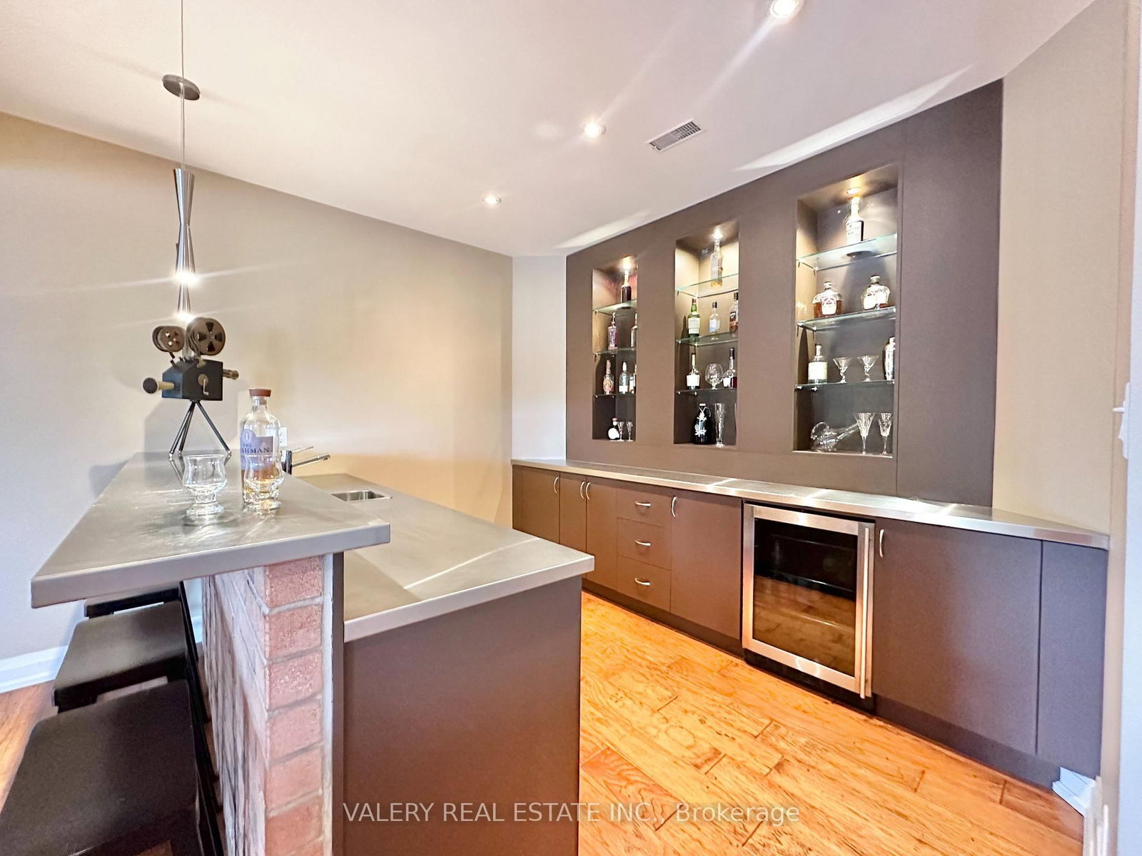 13 Classic Drive N, Unit - - Photo 38