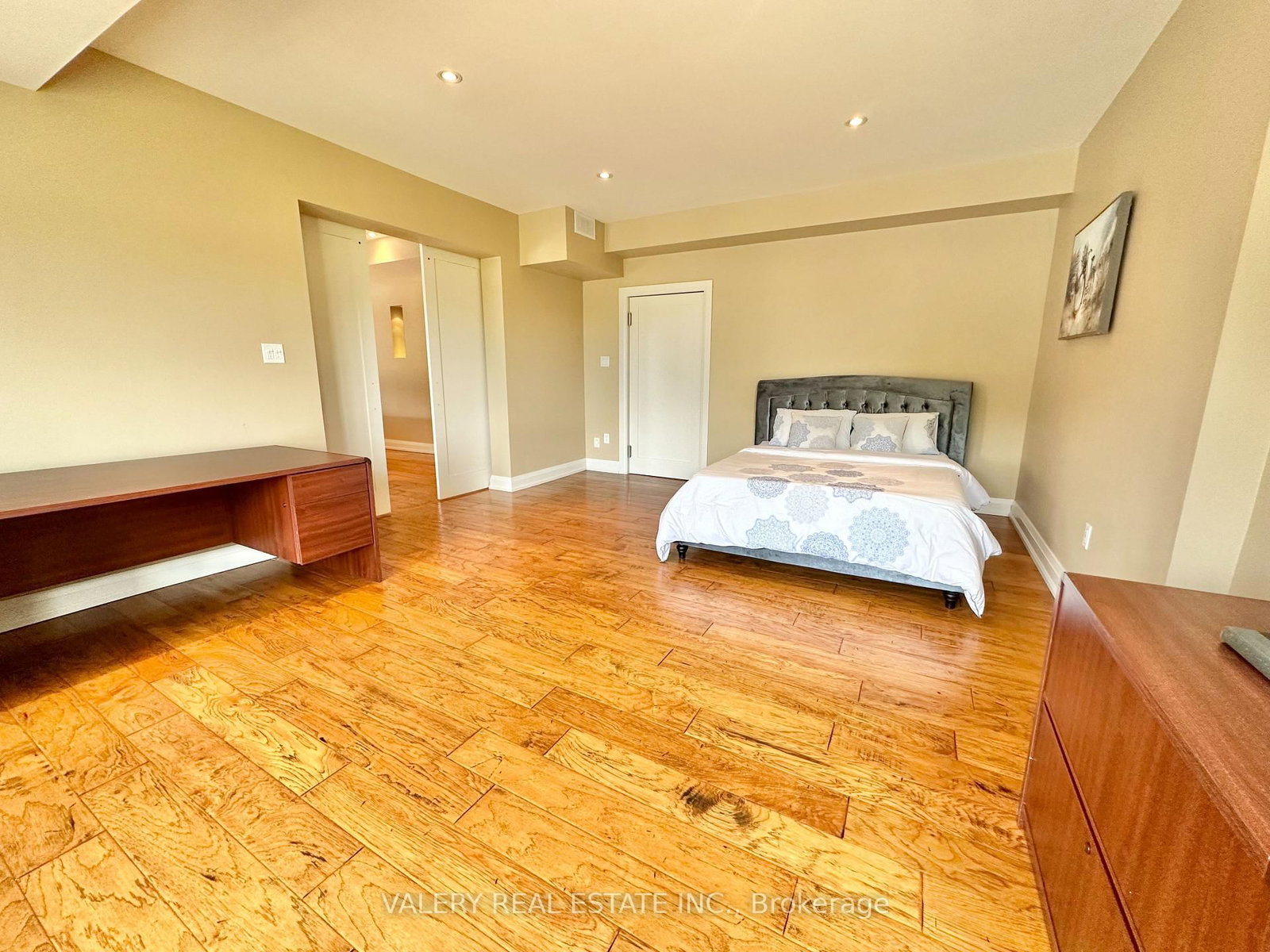 13 Classic Drive N, Unit - - Photo 4