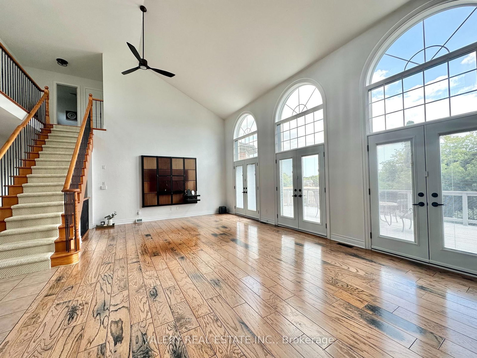 13 Classic Drive N, Unit - - Photo 7