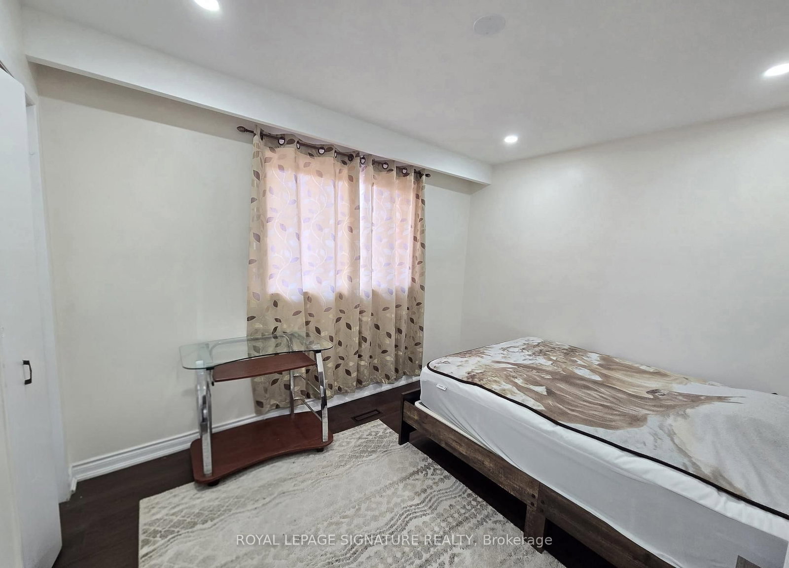 23 Benrubin Drive, Unit Upper - Photo 14