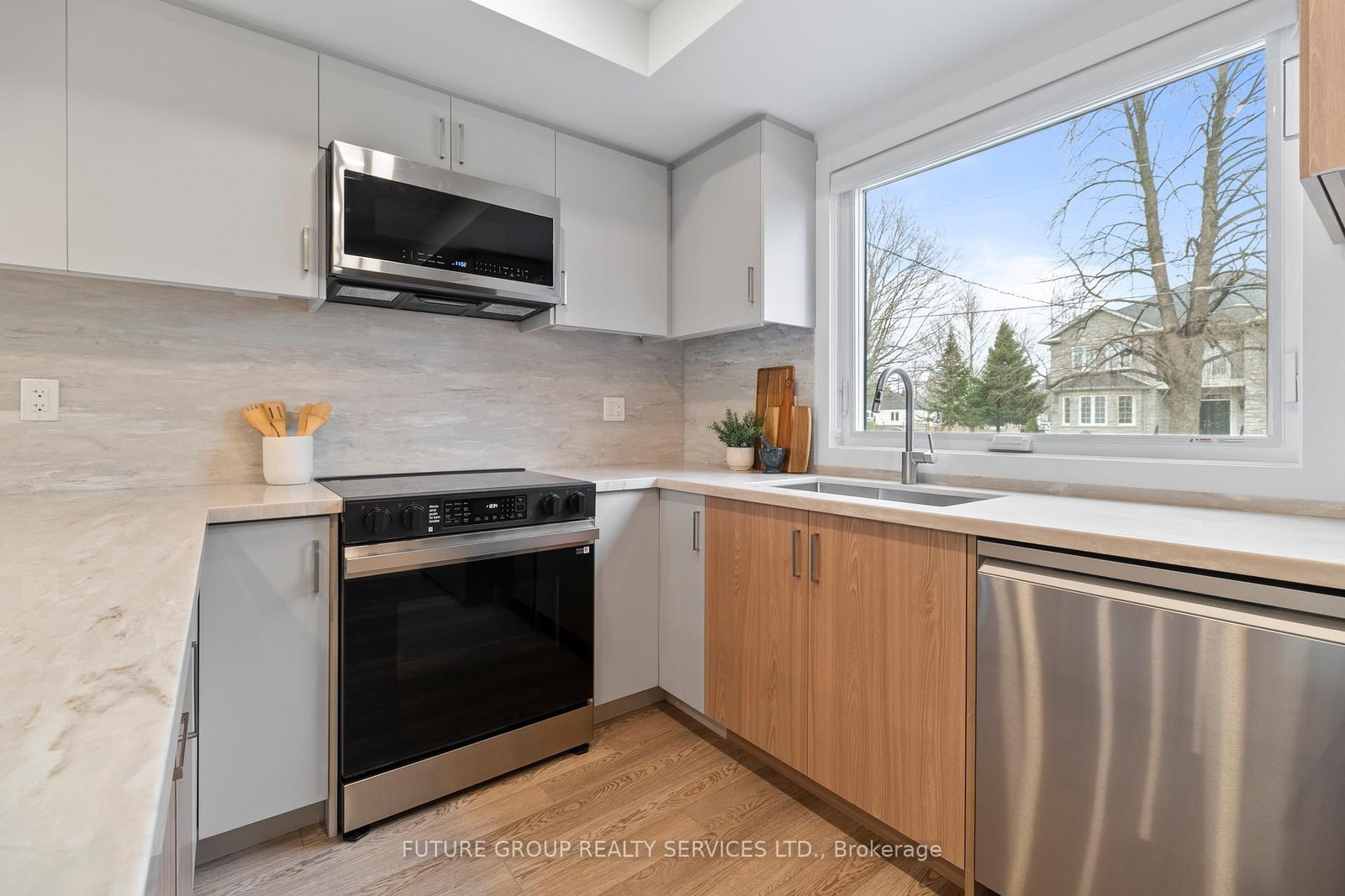 34 Poplar Avenue, Unit Unit 1 - Photo 10