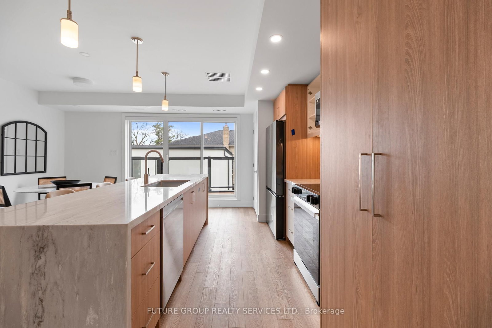 34 Poplar Avenue, Unit Unit 4 - Photo 4