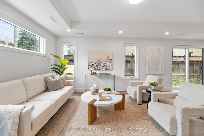 Unit 5 - 34 Poplar Ave, Toronto, M9B 3R4 | Image 3