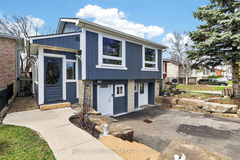 296 Whitehead Cres, Caledon, L7E 3Y1 | Image 2