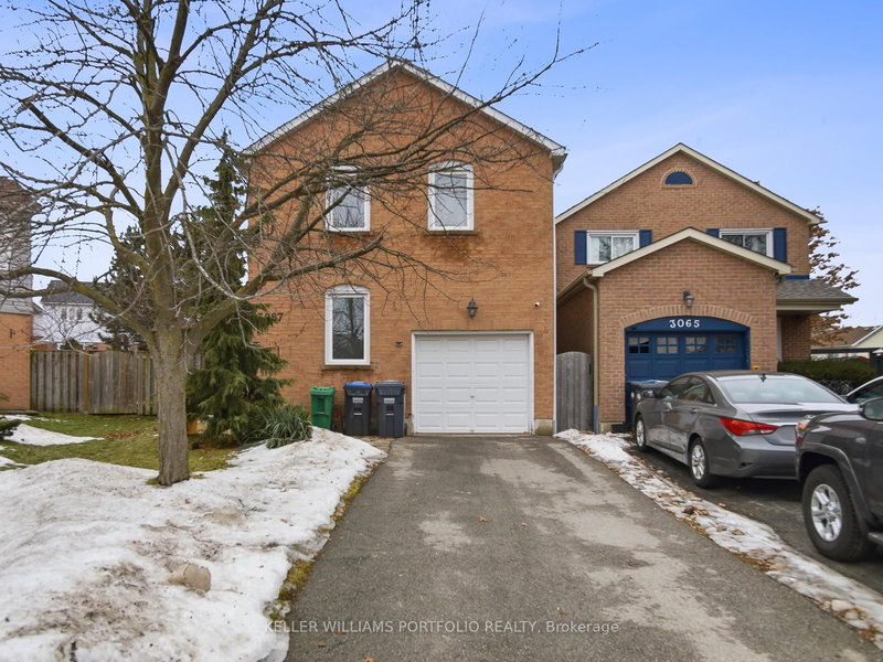 Upper - 3067 Ilomar Crt, Mississauga, L5N 5B5 | Image 2
