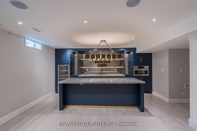 61 Yellowknife Rd, Brampton, Ontario