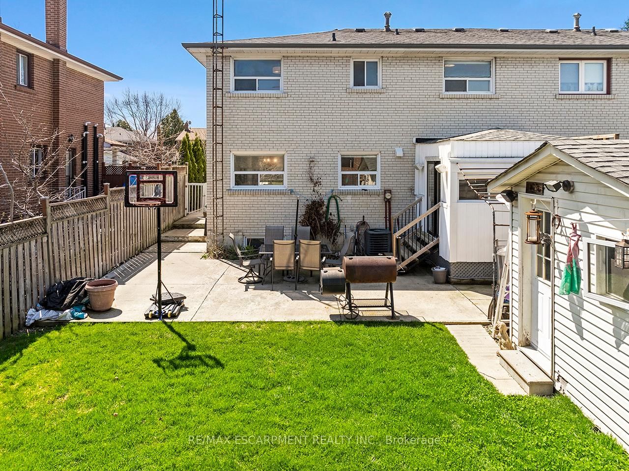 3726 Holden Crescent - Photo 45