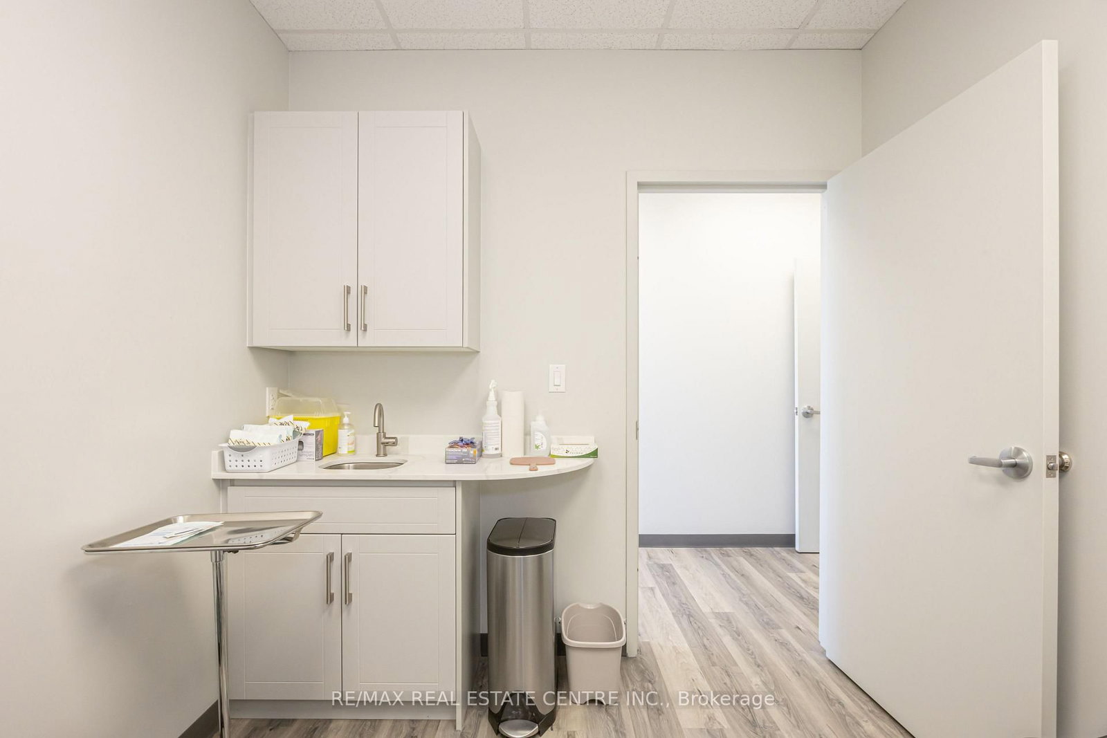 3075 Hospital Gate, Unit 408 - Photo 14