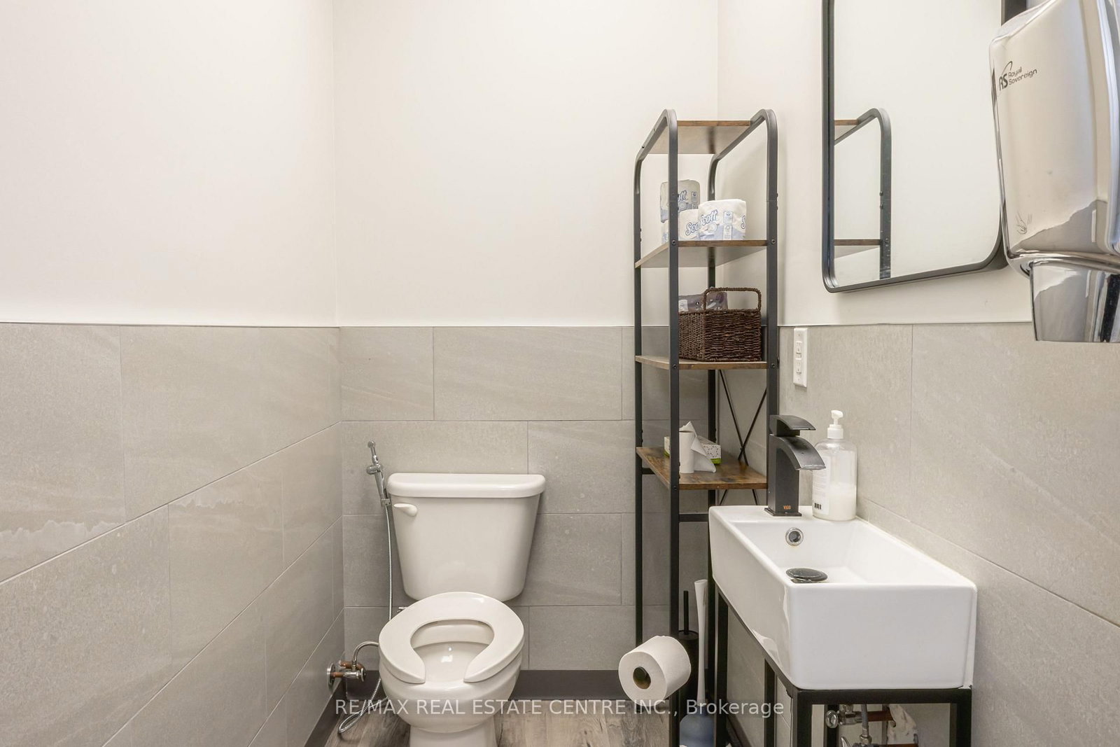 3075 Hospital Gate, Unit 408 - Photo 20