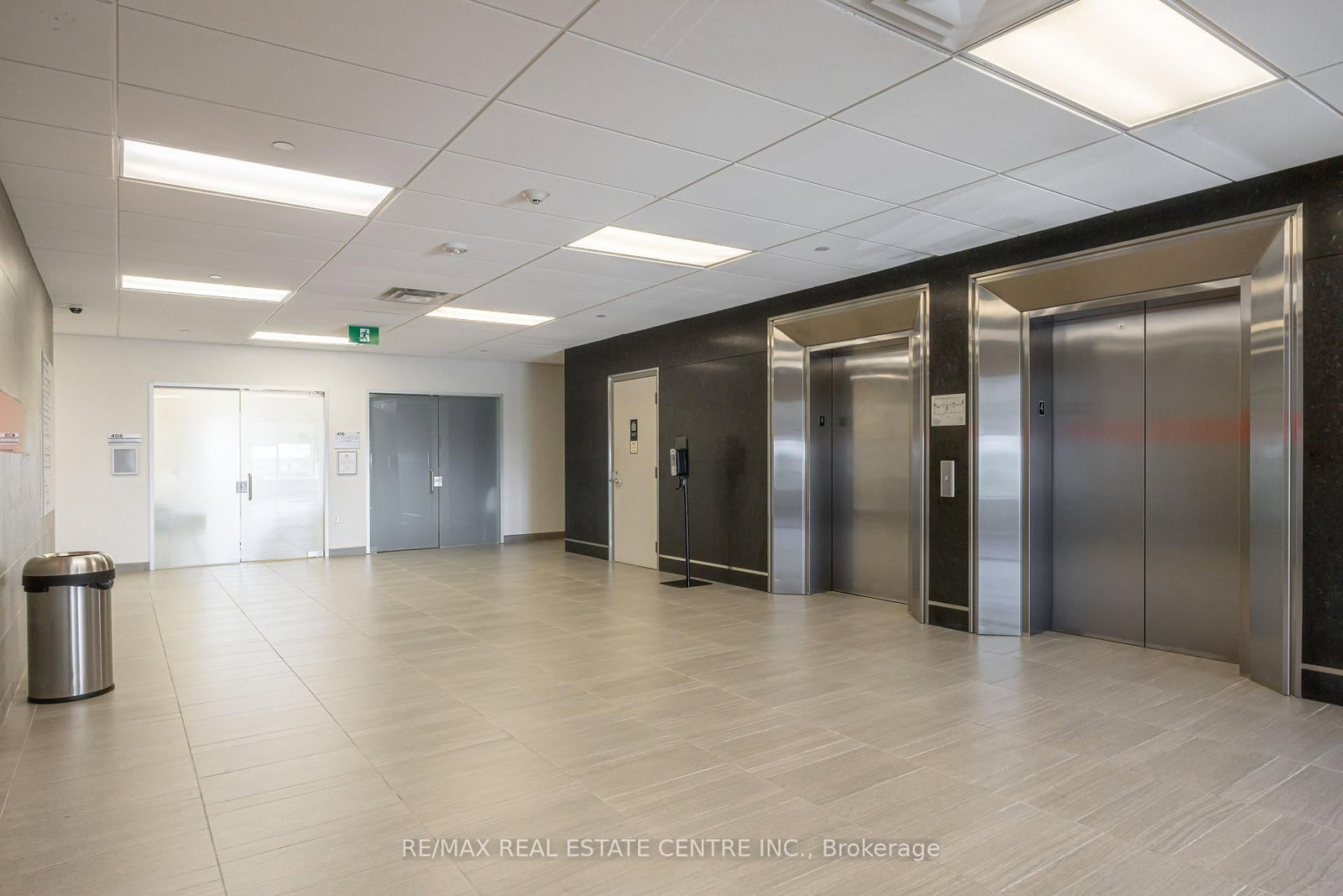 3075 Hospital Gate, Unit 408 - Photo 3