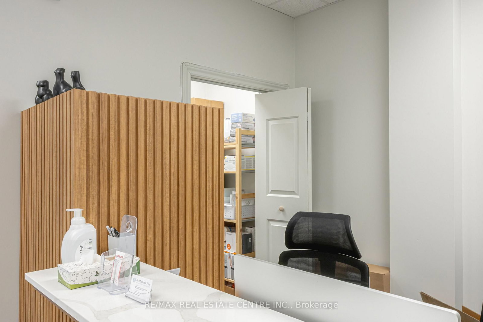 3075 Hospital Gate, Unit 408 - Photo 8