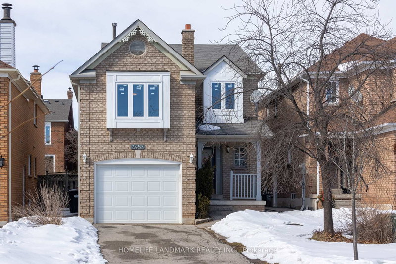 2453 Strathmore Cres, Mississauga, Ontario