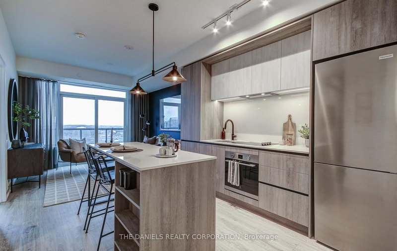 2705 - 2495 Eglinton Ave W, Mississauga, L5M 2T2 | Image 2