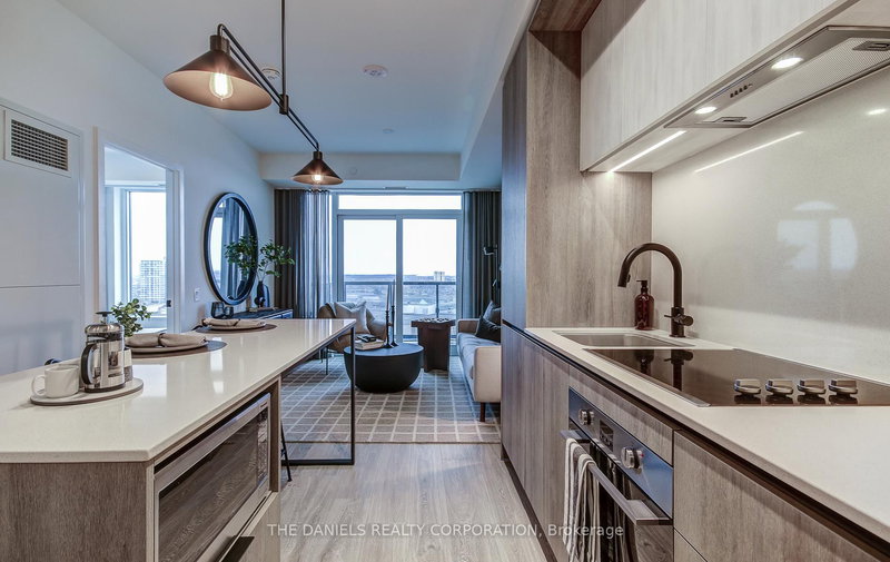 2705 - 2495 Eglinton Ave W, Mississauga, L5M 2T2 | Image 3