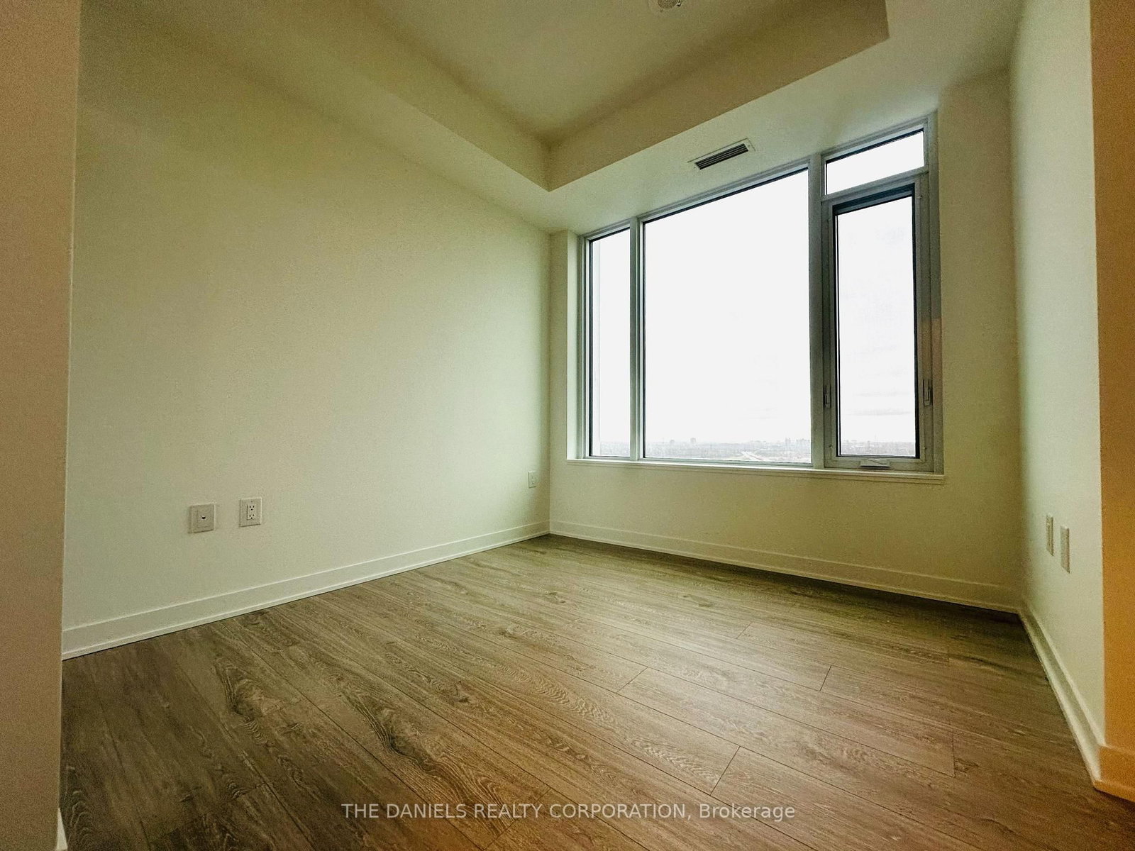 2495 Eglinton Avenue W, Unit 1004 - Photo 8