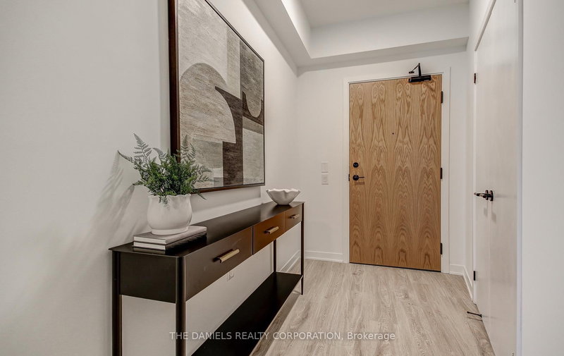 517 - 2495 Eglinton Ave W, Mississauga, L5M 2T2 | Image 2