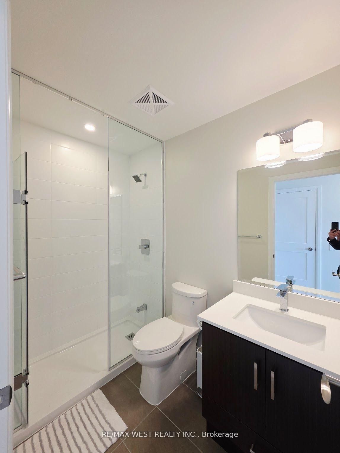 15 Lynch Street, Unit 2003 - Photo 9