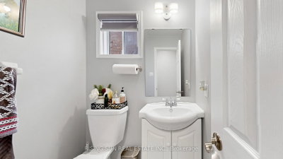 10 Cedarwood Brampton,ON L6X 4K1 — Photo 17