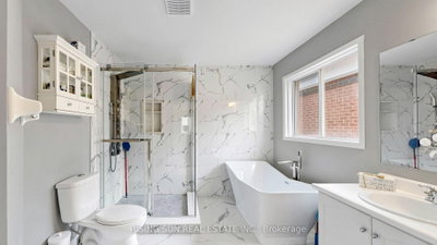 10 Cedarwood Brampton,ON L6X 4K1 — Photo 22