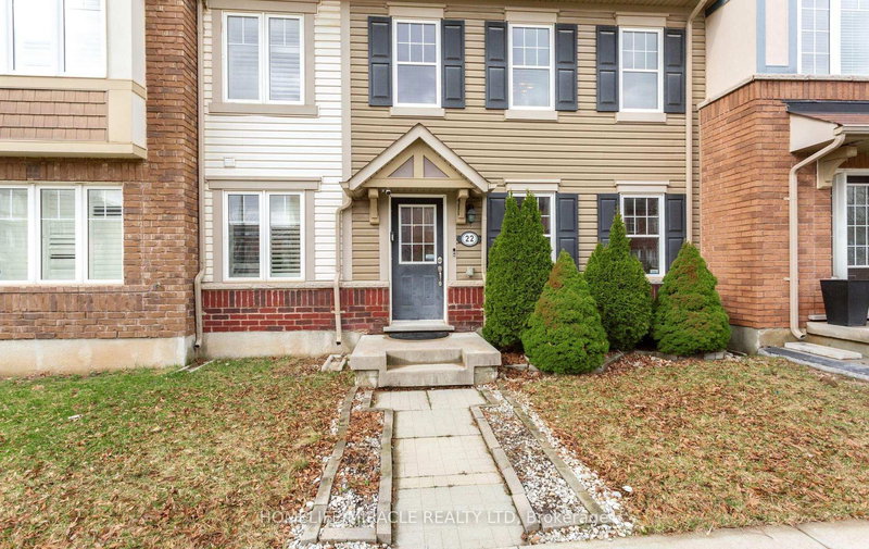 22 Crossbill Rd, Brampton, L7A 0S5 | Image 3
