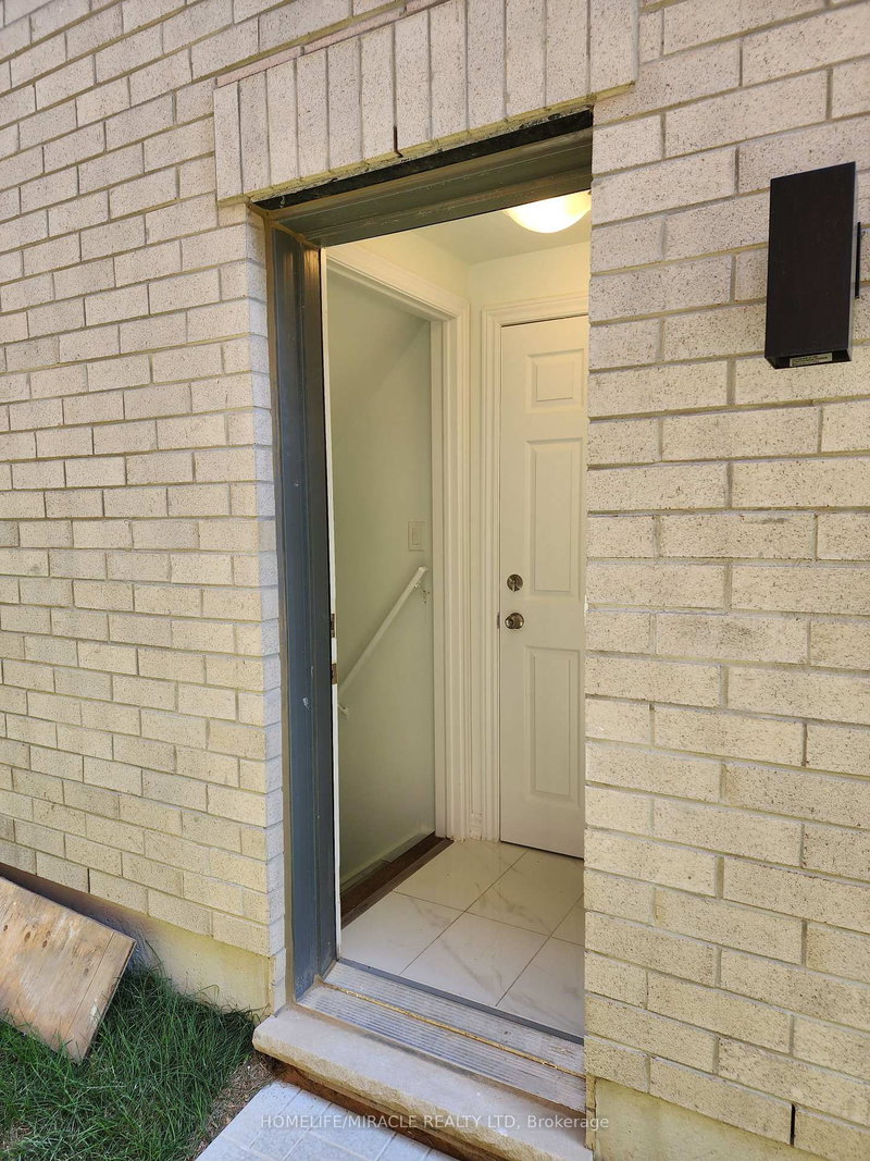 Basement - 67 Calabria Dr, Caledon, L7C 4K9 | Image 2