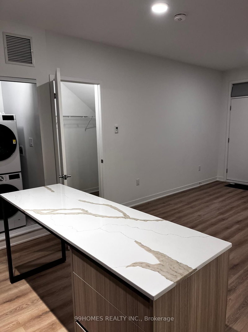 60 All Nations Dr, Brampton, L7A 5M4 | Image 2