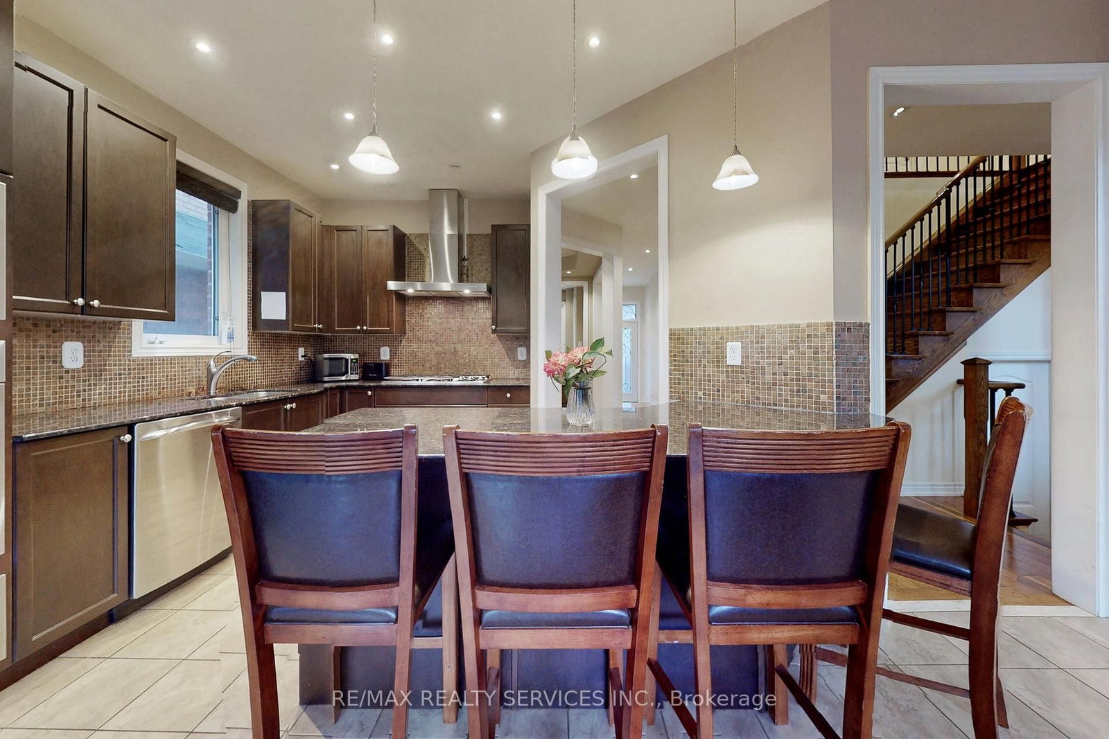 41 Amaranth Crescent - Photo 14