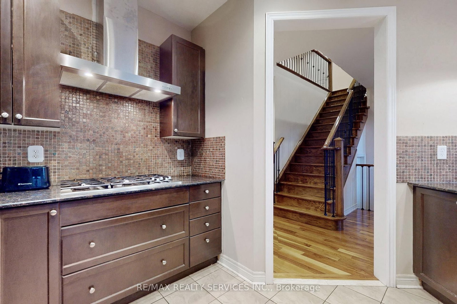 41 Amaranth Crescent - Photo 16