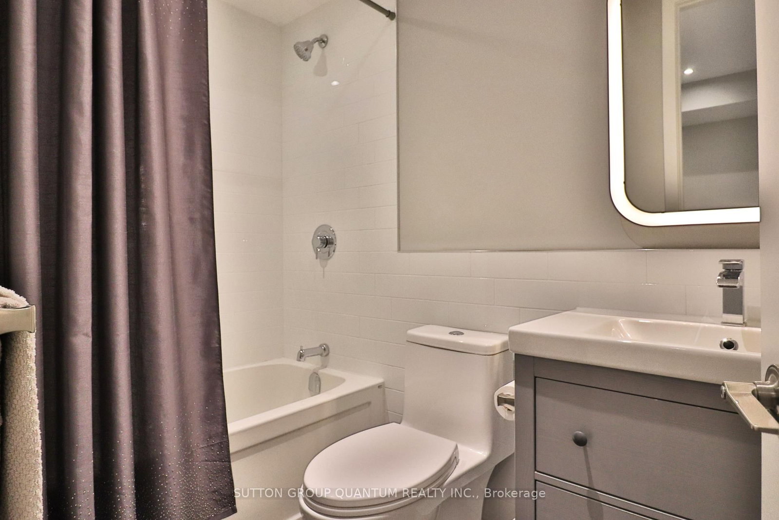 35 Cloverdale Road, Unit Main - Photo 11