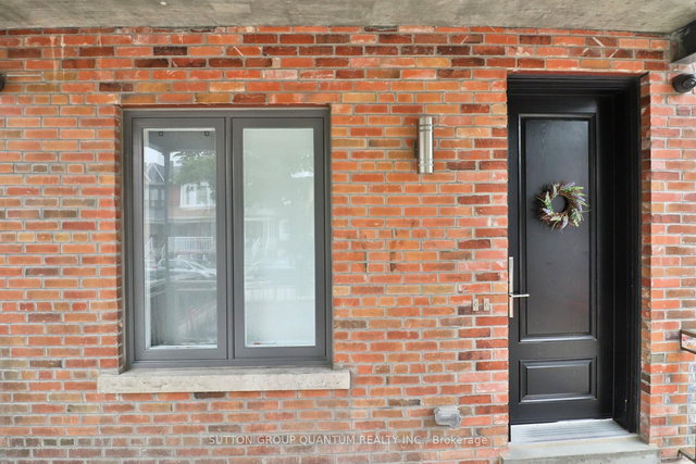 Main - 35 Cloverdale Road